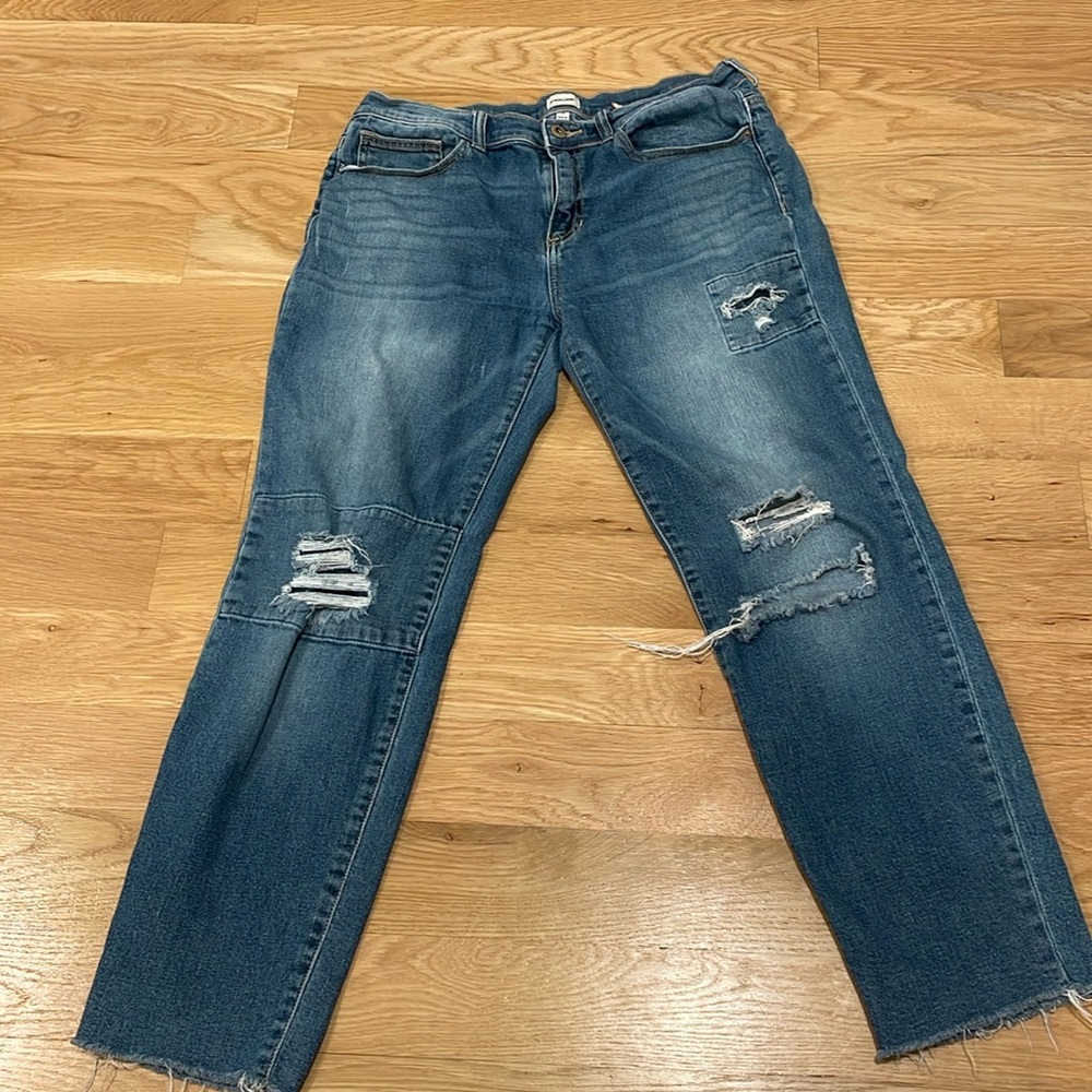 Sneak Peak Mid Rise jeans
